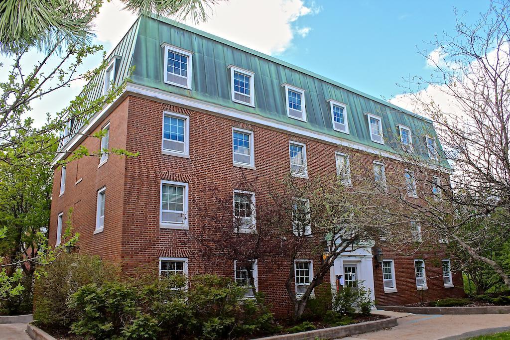 Memorial University St. John's Exterior photo